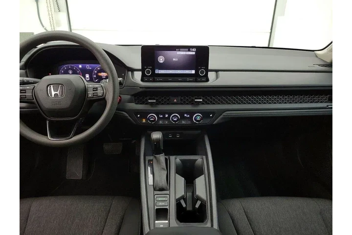 $25998 : Honda Accord 2023 EX 4dr Sed image 9