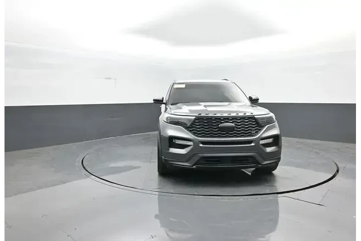 $39493 : Ford Explorer 2023 AWD ST 4d image 2
