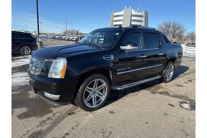 $10000 : Cadillac Escalade EXT 2011 A image 2