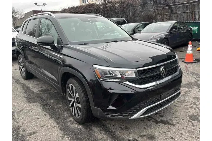 $15995 : Volkswagen Taos 2023 SE 4dr image 3