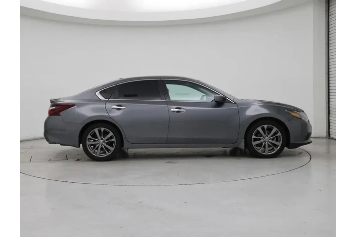 $16998 : Nissan Altima 2018 2.5 SR 4d image 7