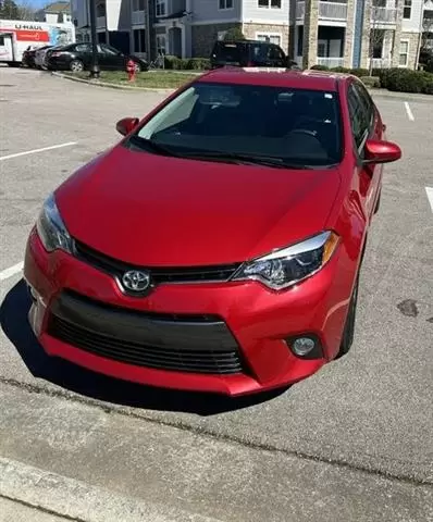 $9000 : 2016 COROLLA LE PLUS image 1