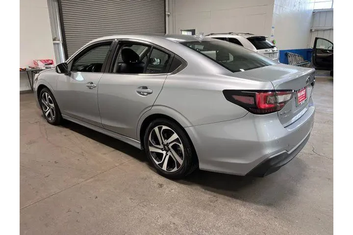 $19560 : Subaru Legacy 2020 AWD Limit image 5