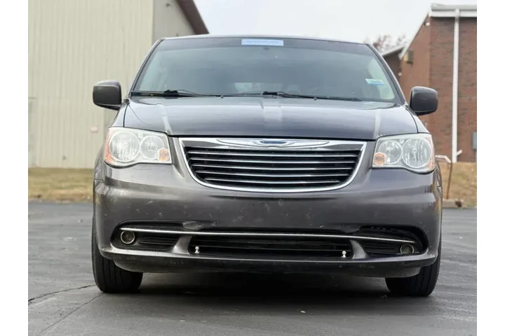 $6999 : 2016 Town and Country Touring image 5