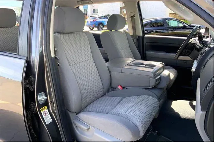 $19985 : Toyota Tundra 2012 4x4 Grade image 7