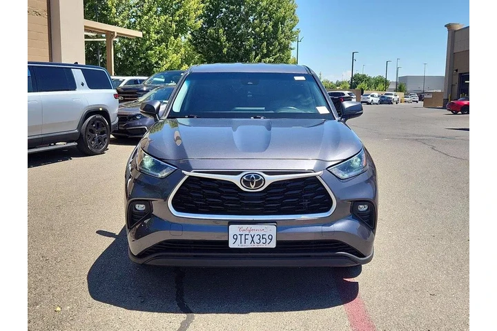 $25998 : Toyota Highlander 2021 AWD L image 2