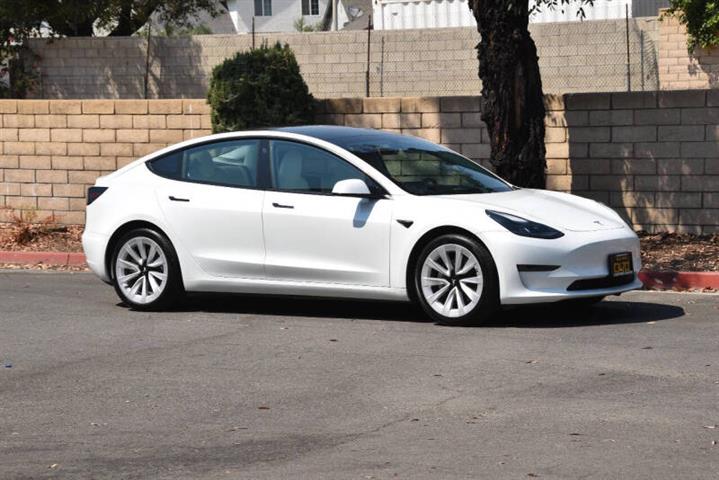 $25000 : 2022 Model 3 image 9