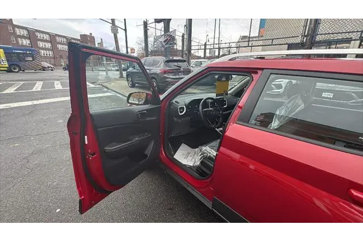 $16995 : Hyundai VENUE 2023 Limited 4 image 10