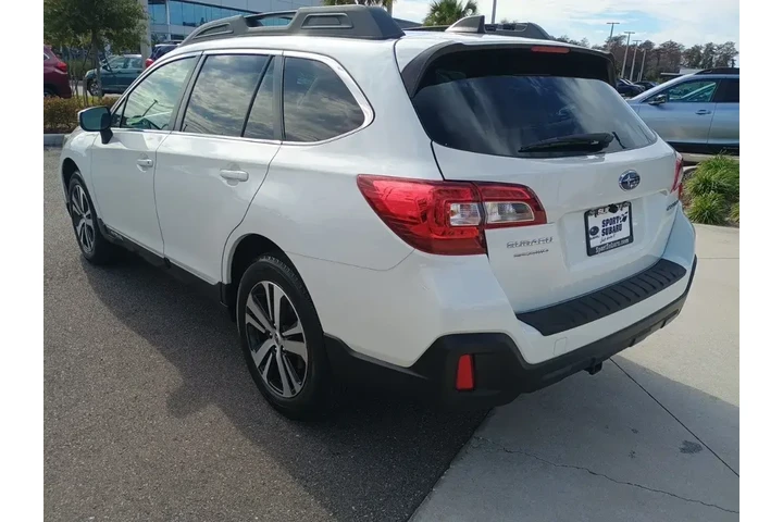 $15592 : Subaru Outback 2018 AWD 2.5i image 7