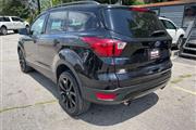 $12995 : 2019 Escape SE 4WD thumbnail