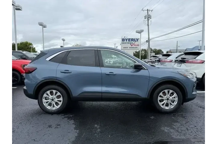 $21452 : Ford Escape 2024 AWD Active image 6