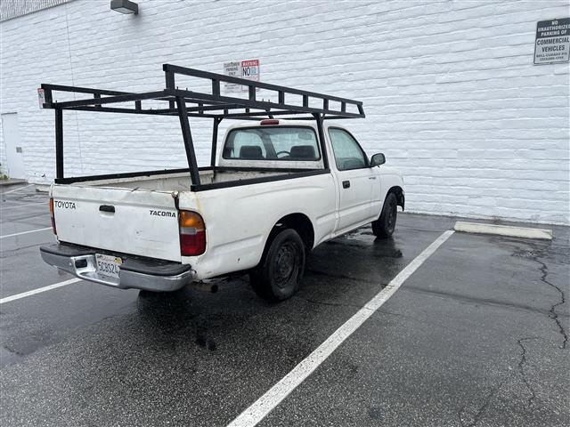 $3600 : Toyota Tacoma image 3