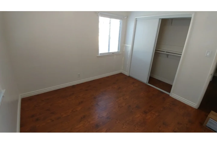 $950 : Cuarto de Renta image 1