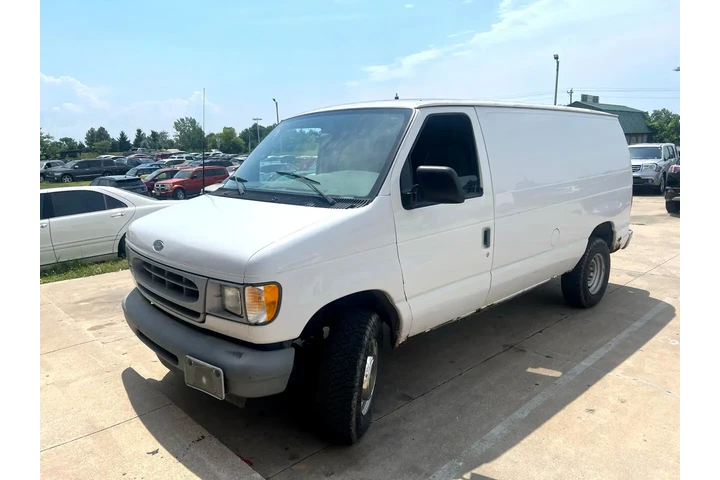 $5999 : 2002 Econoline E250 image 3