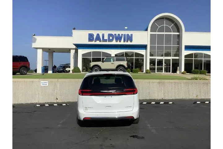 $35950 : Chrysler Pacifica 2023 Limit image 6