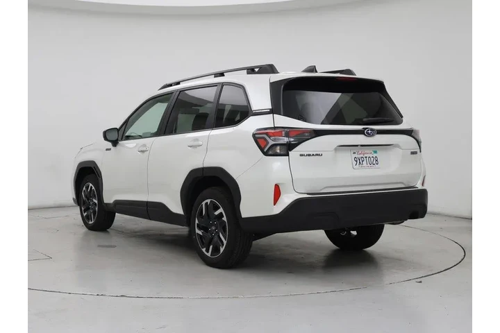$36998 : Subaru Forester 2025 AWD Pre image 2