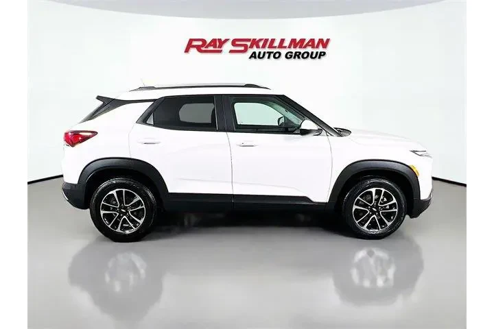 $26975 : Chevrolet Trailblazer 2025 4 image 8