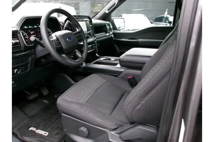 $35996 : Ford F-150 2022 4x4 XL 4dr S image 8