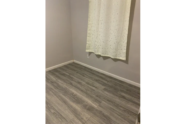 $575 : Cuarto image 2