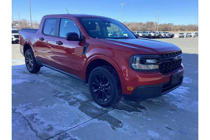 $26345 : Ford Maverick 2023 Lariat 4d image 2