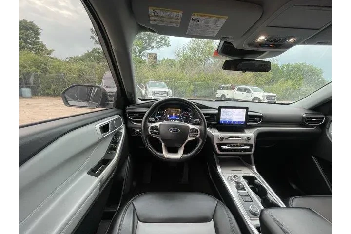 $25959 : Ford Explorer 2022 AWD XLT 4 image 5
