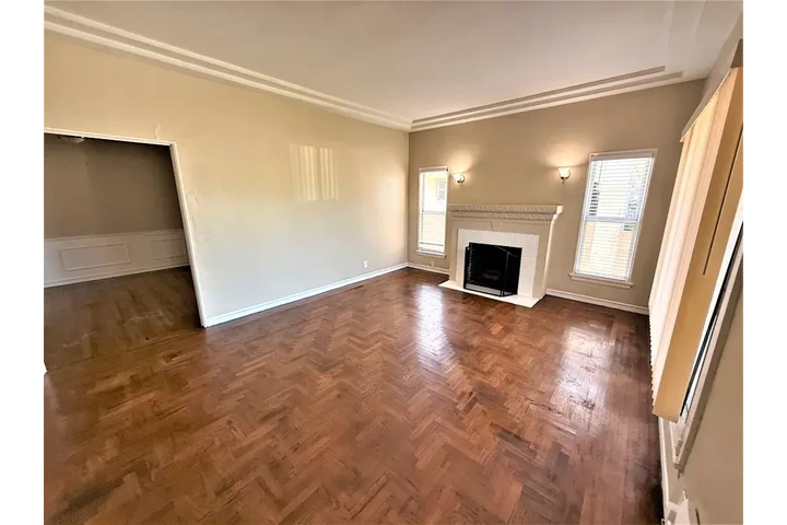 $1980 : 3Bed/2Bath image 6