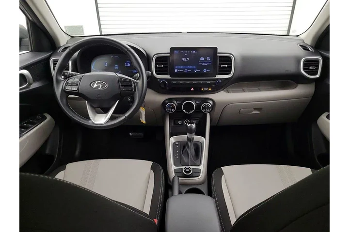 $18998 : Hyundai VENUE 2023 SEL 4dr C image 9