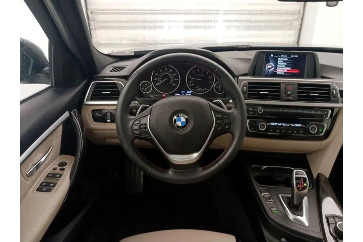 $20998 : BMW 3 Series 2017 330i 4dr S image 10