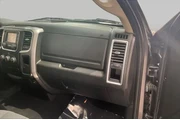 $27621 : Ram 1500 Classic 2024 4x4 SL thumbnail
