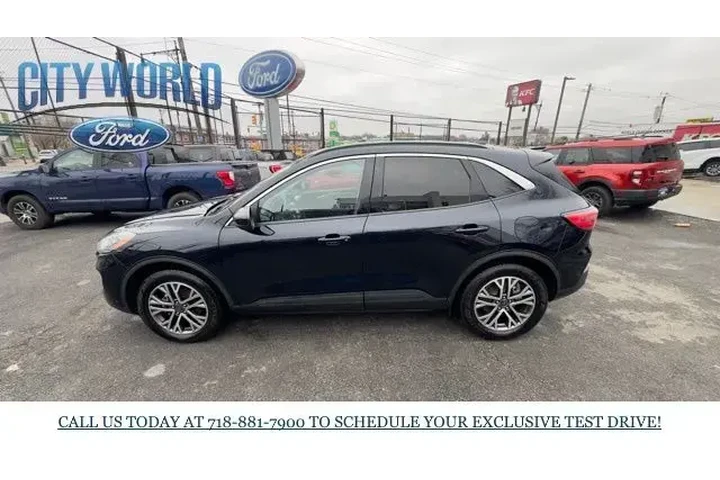 $17588 : Ford Escape 2021 AWD SEL 4dr image 2