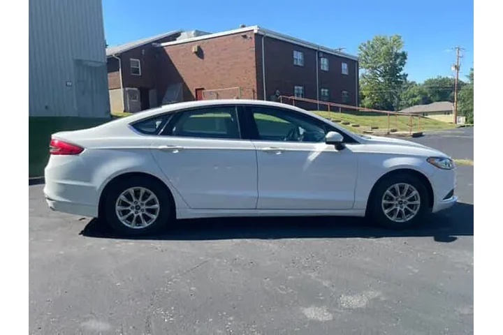 $6500 : 2017 Fusion S image 8