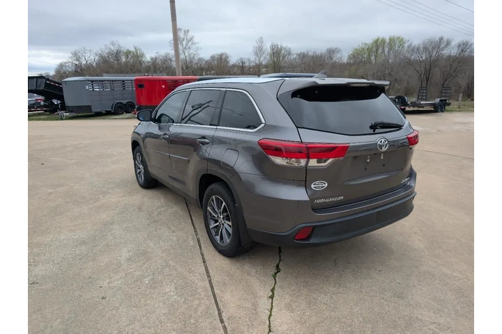 $23995 : 2019 Highlander image 8