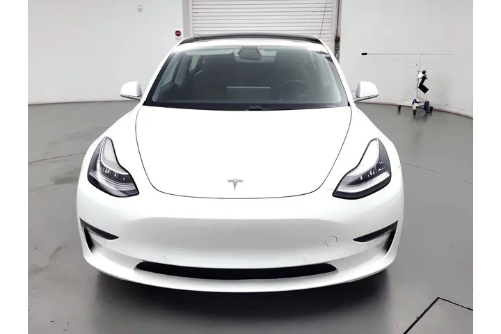 $21998 : Tesla Model 3 2020 AWD Stand image 2