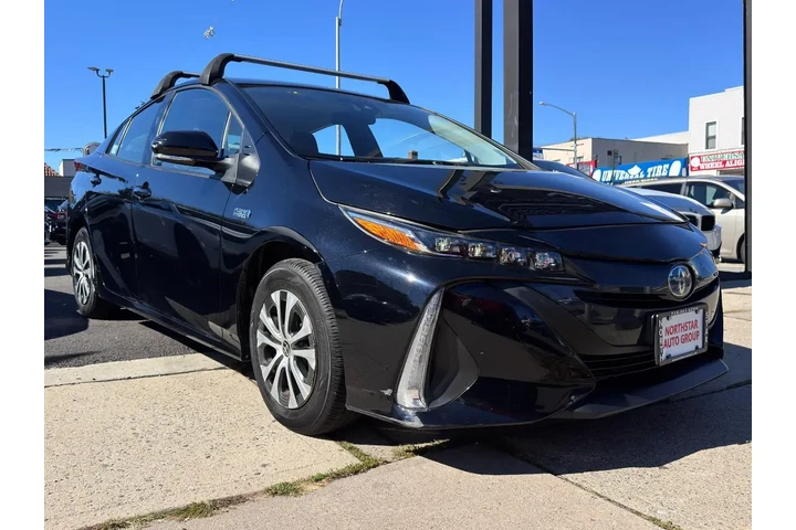 $19895 : Toyota Prius Prime 2021 LE 4 image 3