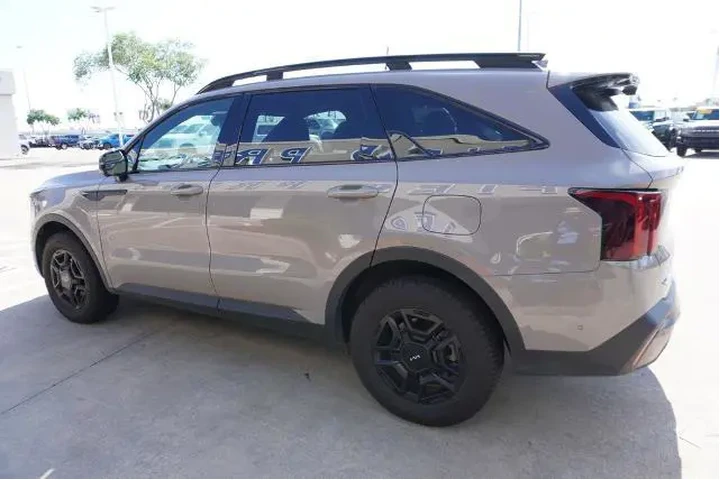 $36725 : Kia Sorento 2024 AWD X-Line image 4