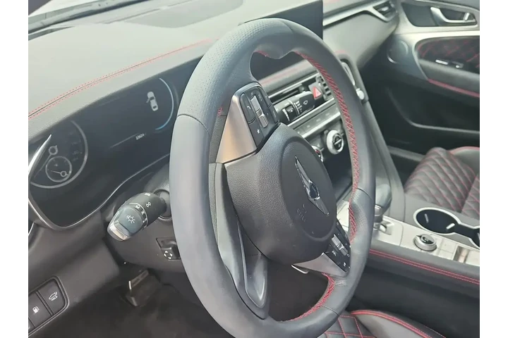 $34500 : Genesis G70 2023 3.3T Standa image 2