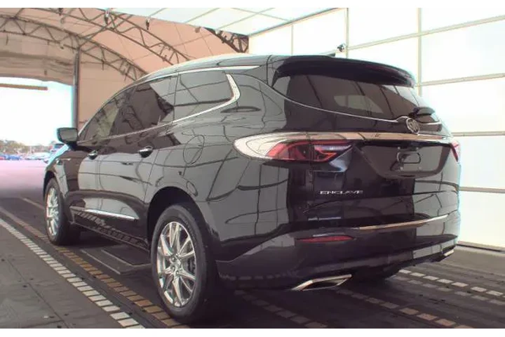 $31995 : Buick Enclave 2022 Premium 4 image 3