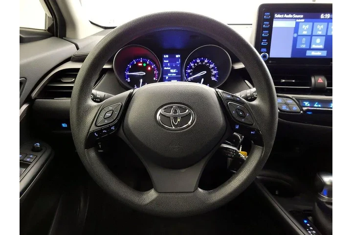 $19998 : Toyota C-HR 2020 LE 4dr Cros image 10