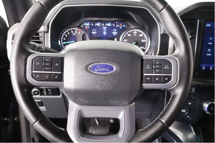 $39003 : Ford F-150 2023 4x4 XL 4dr S image 3