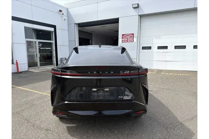 $30943 : Lexus RZ 450e 2023 AWD Premi image 2