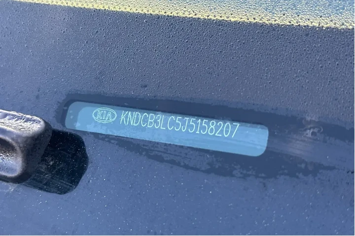 $13990 : Kia Niro 2018 LX 4dr Crossov image 8