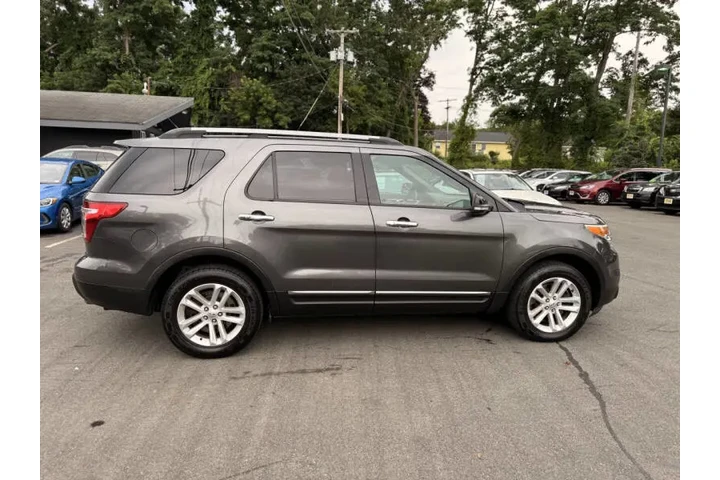 $11995 : 2015 Explorer XLT image 8