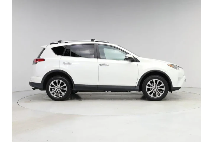 $24998 : Toyota RAV4 2017 AWD Limited image 7