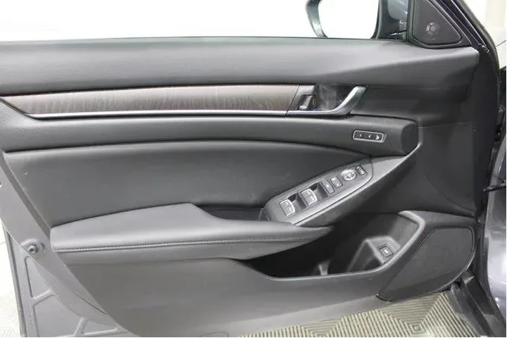 $27981 : Honda Accord 2020 EX-L 4dr S image 6