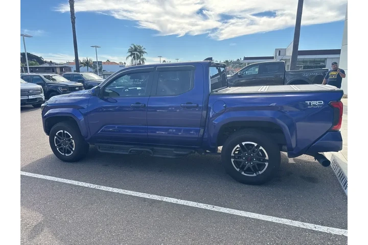 $37900 : Toyota Tacoma 2025 4x2 SR5 4 image 8