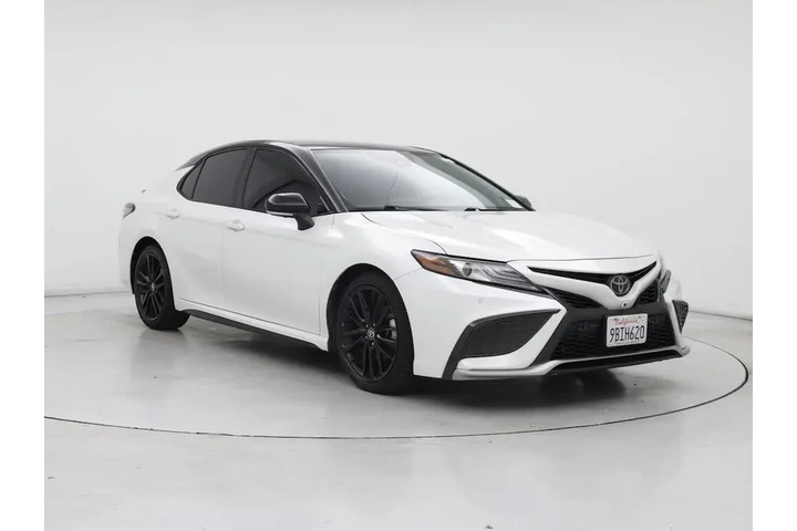 $29998 : Toyota Camry 2022 XSE V6 4dr image 1