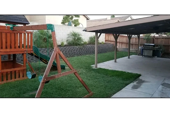 $1400 : Fontana - Move-In Ready image 4