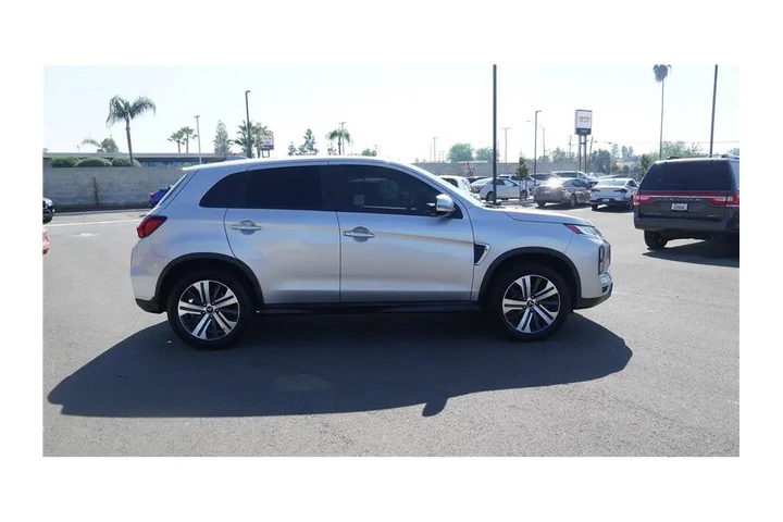 $15984 : 2021 Outlander Sport LE Sport image 5