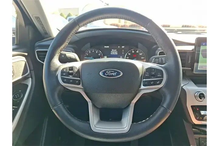 $31995 : Ford Explorer 2022 AWD XLT 4 image 8