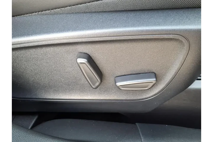 $31459 : Ford Escape 2024 AWD ST-Line image 6